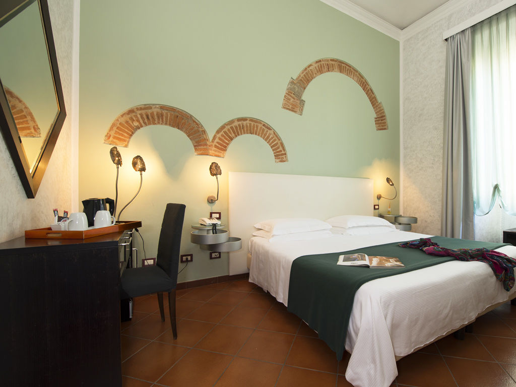 De La Pace 4*
