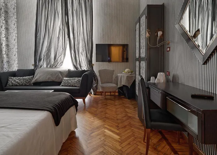 Hotel De La Pace