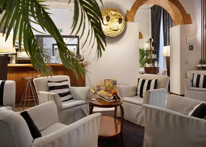 Hotel De La Pace