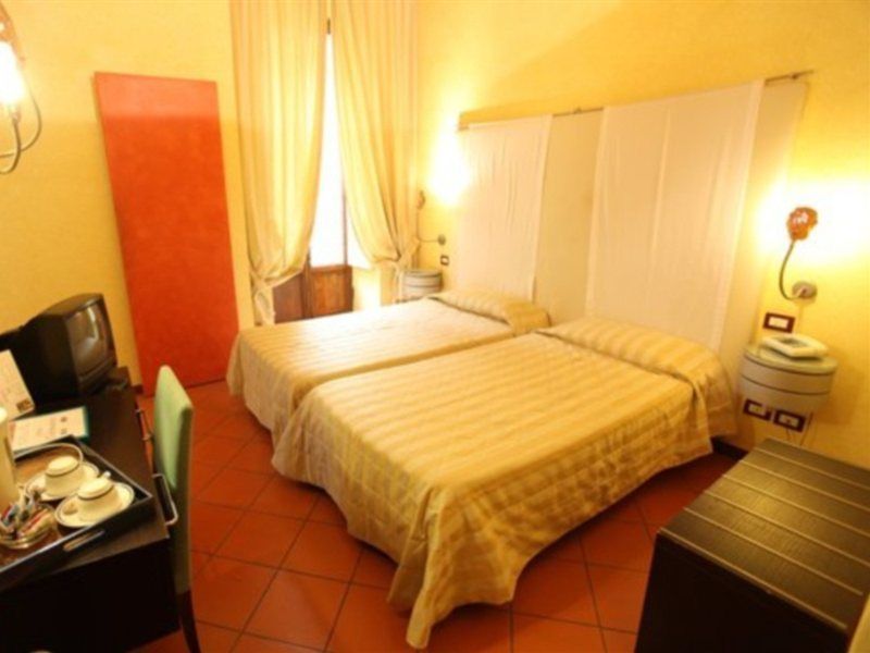 De La Pace Florence
