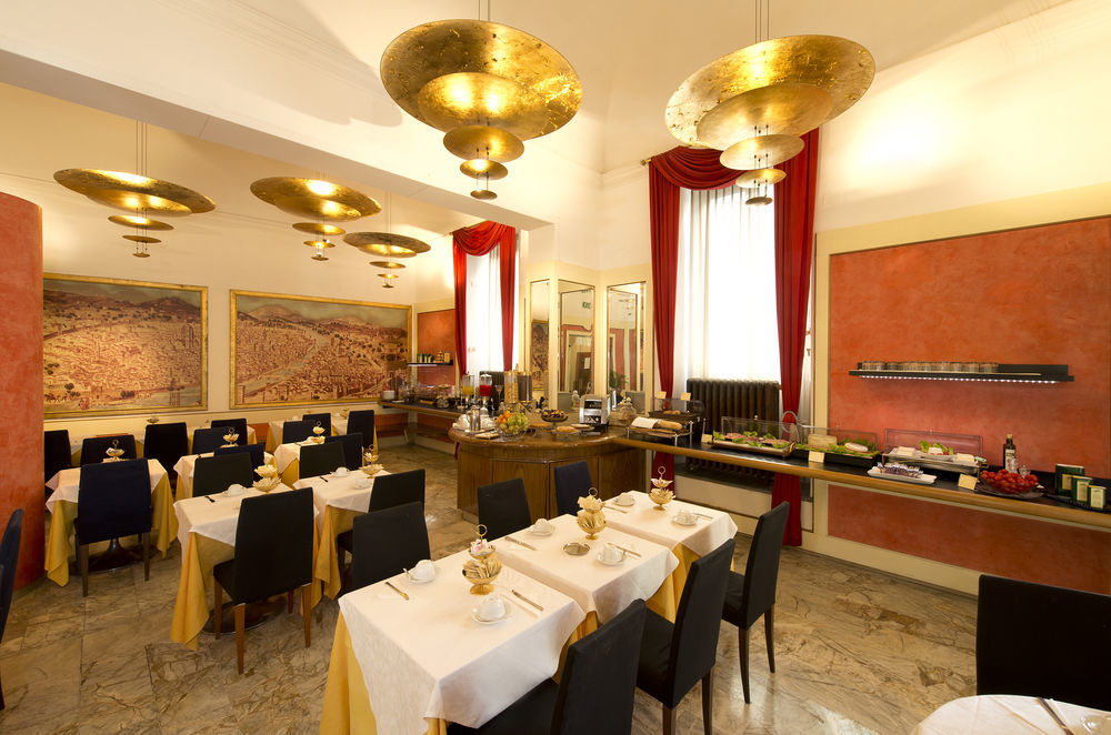 Hotel De La Pace