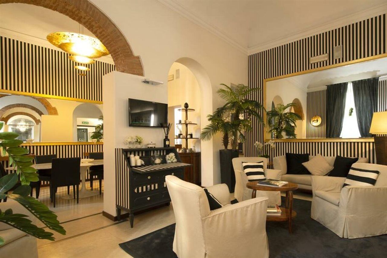 De La Pace Hotel